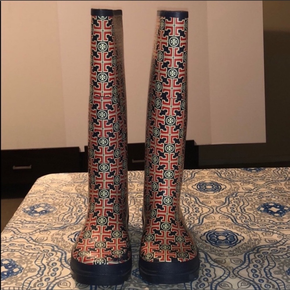 Tory Burch raining boots ! conditions pls see the pictures… good conditions